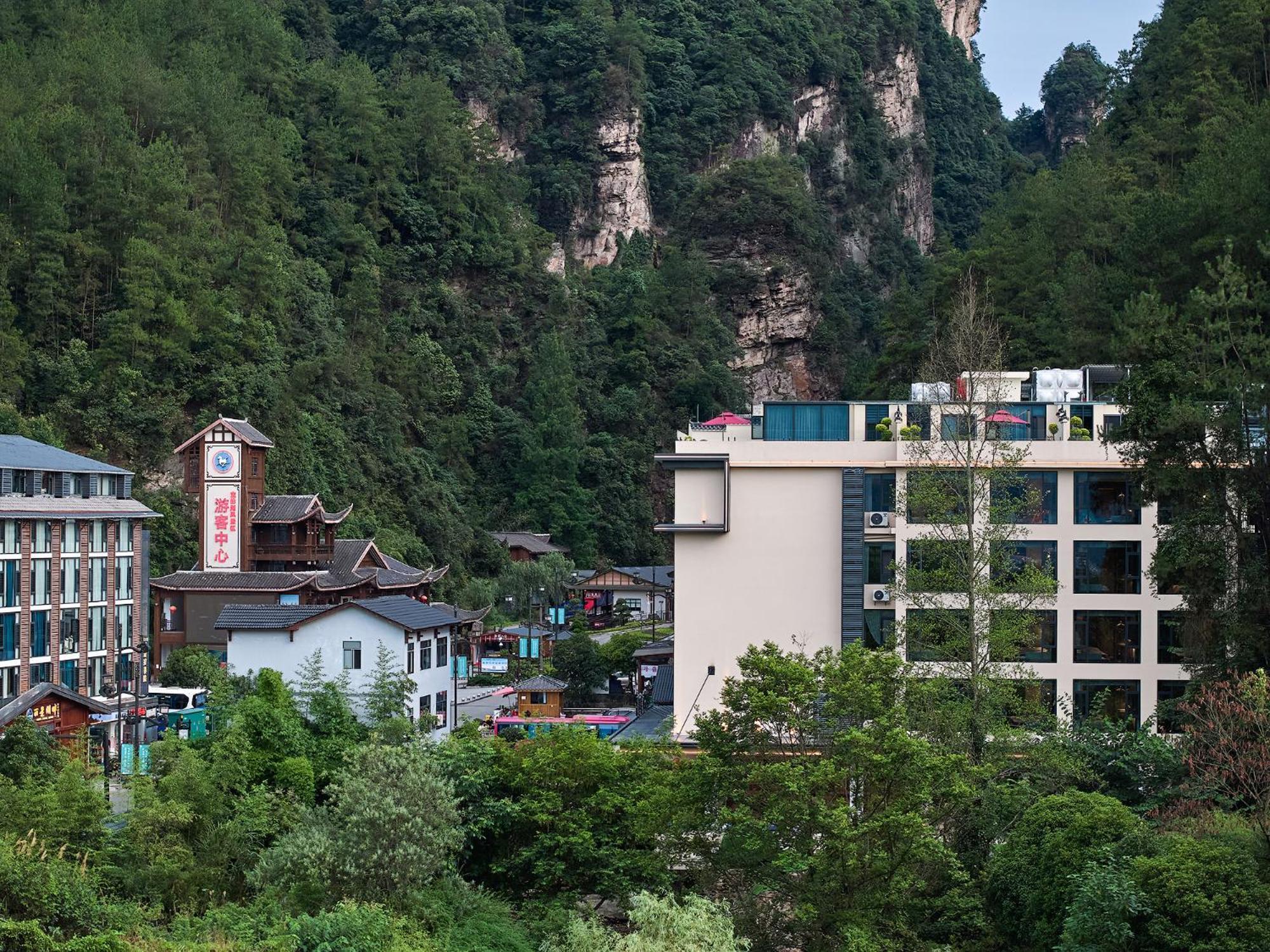 Zhangjiajie Utopia Hotel--Free One Way Pick Up Service Over 2 Nights Экстерьер фото